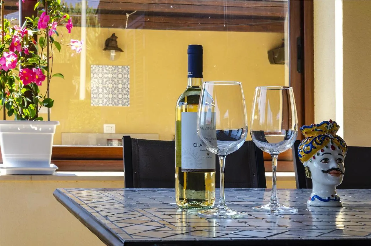 Villa La Tonnara Casesicule, Private Villa Far 50 M From The Sand Beach Санта-Мария-дель-Фокалло Дом отдыха